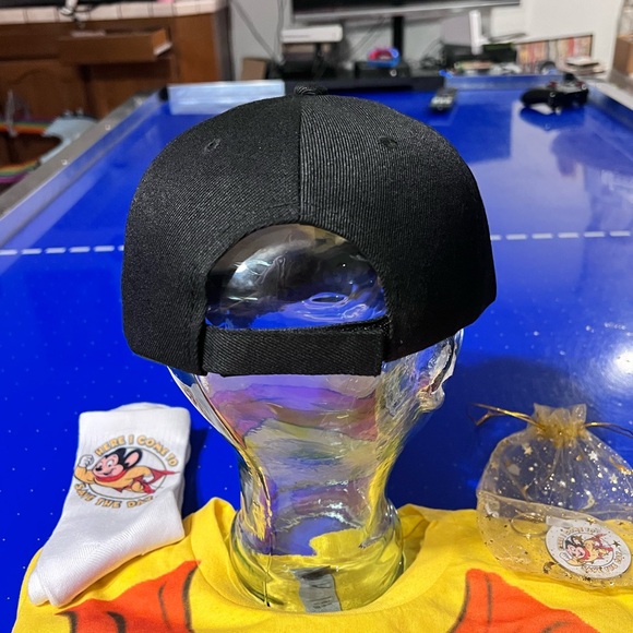 Mighty Mouse costume - Picture 10 of 11